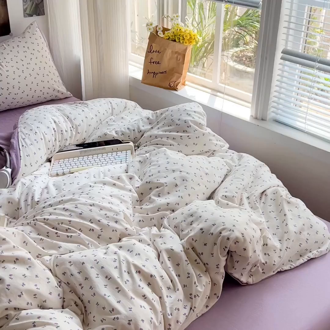 91家纺网 家纺一手货源 找家纺 沐芷 2025 A类水洗棉印花四件套卡通简约床单三件套宿舍 【提供买家秀】 紫韵