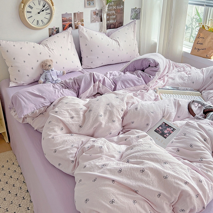 91家纺网 家纺一手货源 找家纺 沐芷 2025 A类水洗棉印花四件套卡通简约床单三件套宿舍 【提供买家秀】 紫色蝴蝶结