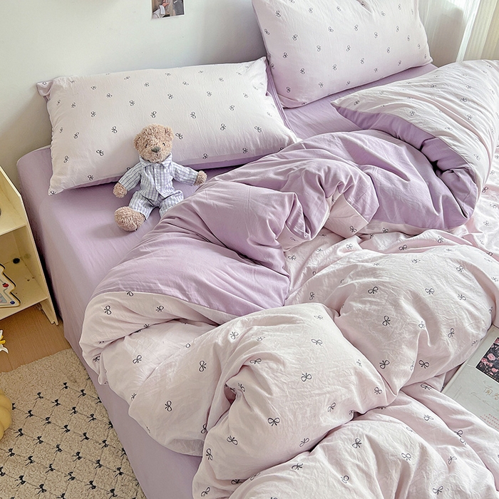 91家纺网 家纺一手货源 找家纺 沐芷 2025 A类水洗棉印花四件套卡通简约床单三件套宿舍 【提供买家秀】 紫色蝴蝶结