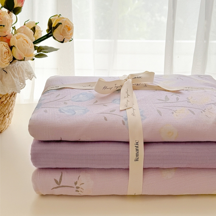 91家纺网 家纺一手货源 找家纺 港岛妹妹 2025新款高克重提花双层纱四件套-风格一 花开半夏紫