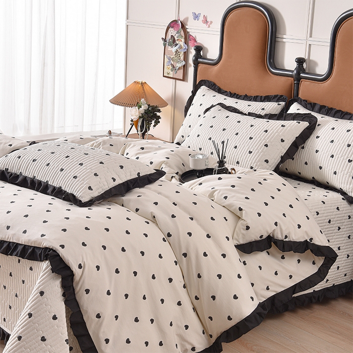 91家纺网 家纺一手货源 找家纺 同田家纺 2025新款A类水洗棉夹棉床盖四件套 小爱心