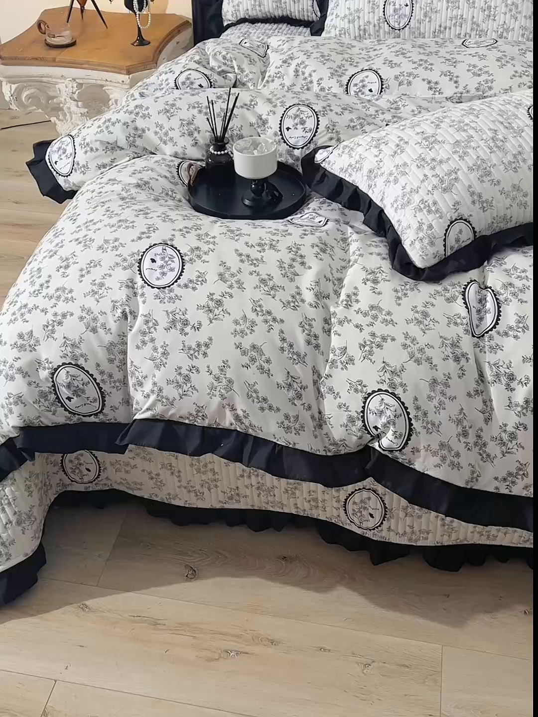 91家纺网 家纺一手货源 找家纺 同田家纺 2025新款A类水洗棉夹棉床盖四件套 花香