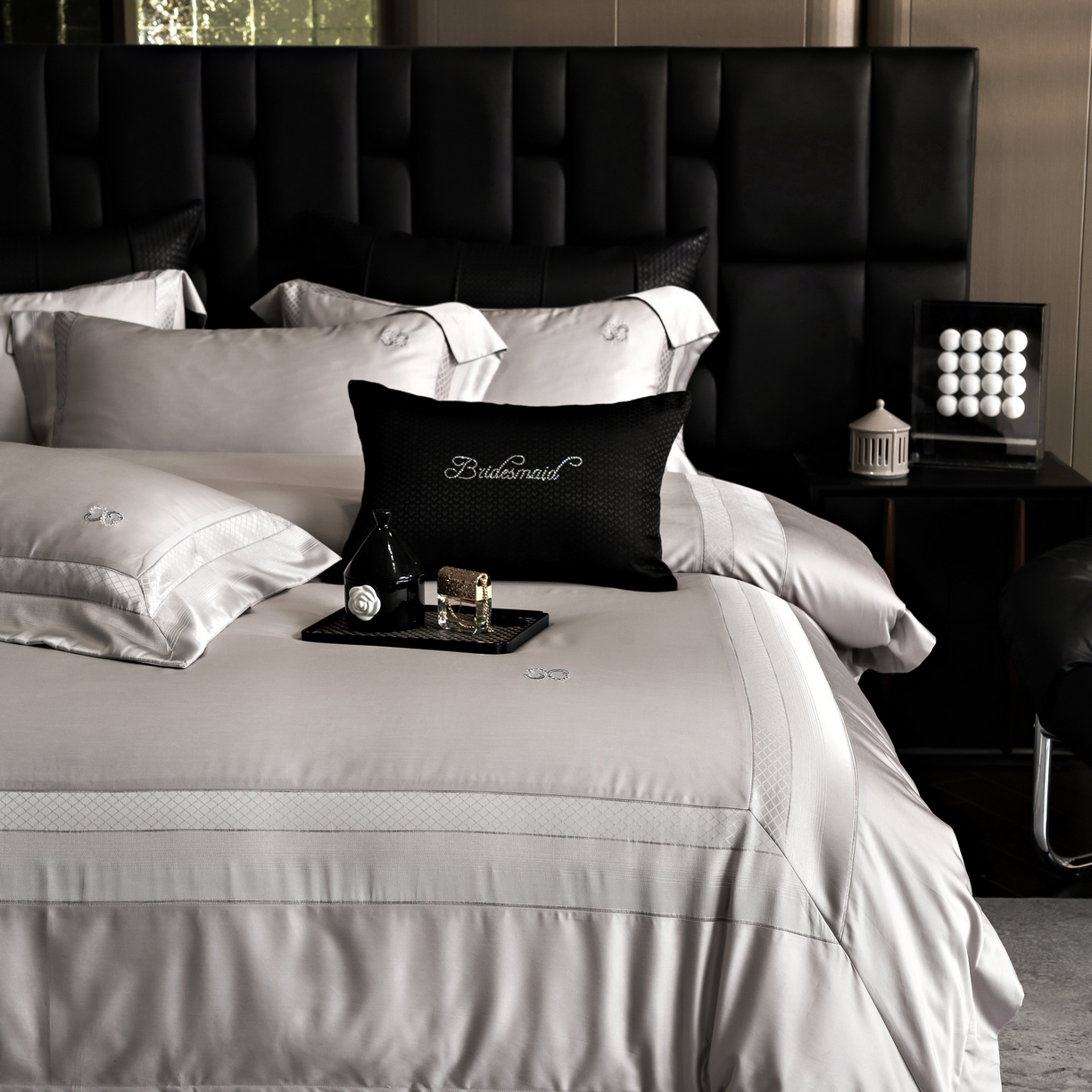 91家纺网 家纺一手货源 找家纺 时亿家居 2025新款天丝棉绣花四件套-臻品系列 臻品-灰