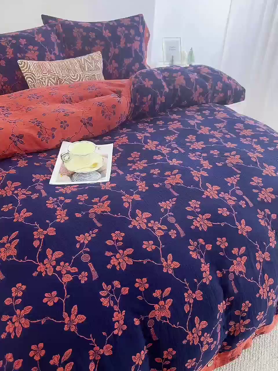 91家纺网 家纺一手货源 找家纺 2025新款全棉色织双层纱纽扣款四件套 春晖-深兰