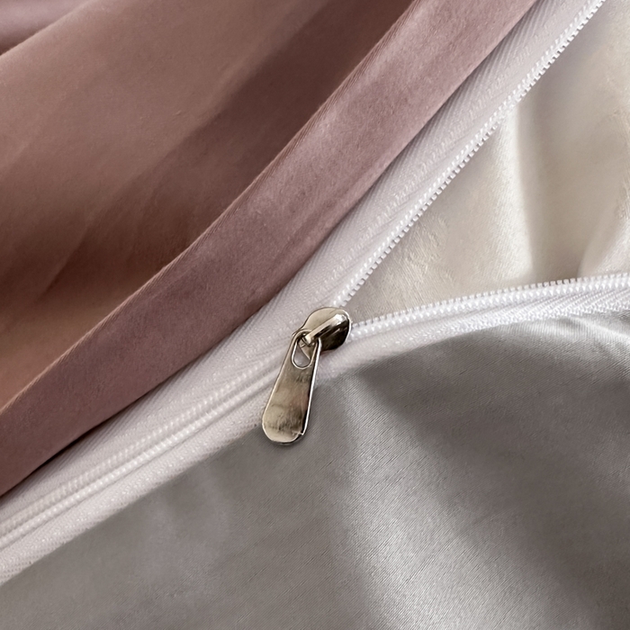 91家纺网 家纺一手货源 找家纺 ONE TWO ONE 121 2025新款高支高密长绒棉纯棉双拼撞色四件套-热麦系列 池棠韵味