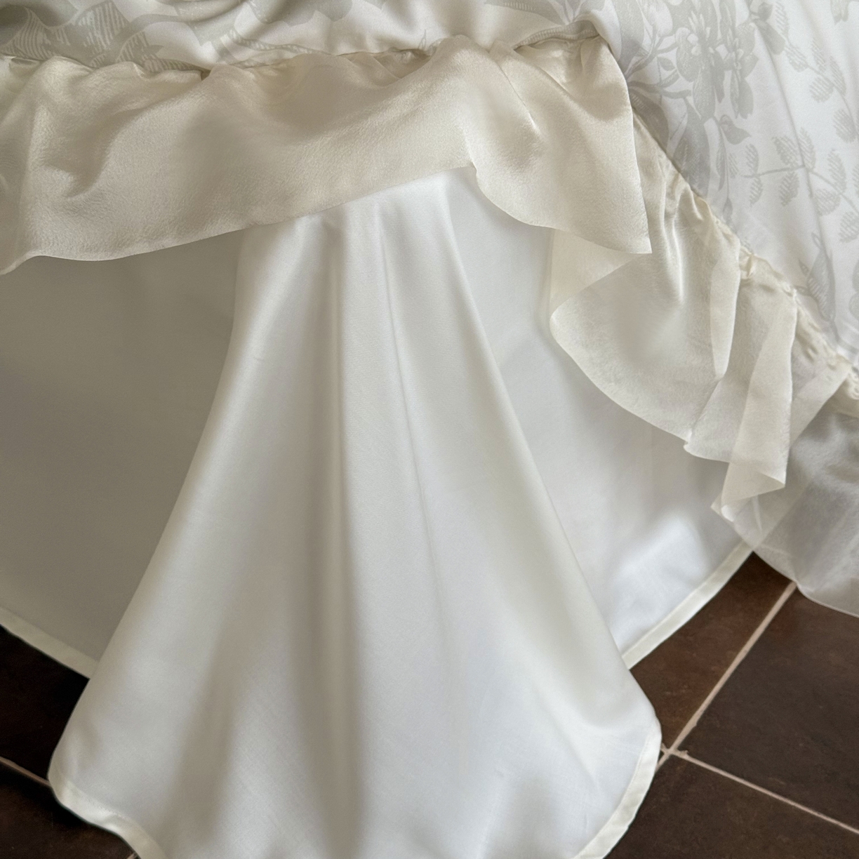 91家纺网 家纺一手货源 找家纺 MIU缪家居 2025新款60S兰精天丝四件套--晨曦 晨曦-橄榄绿