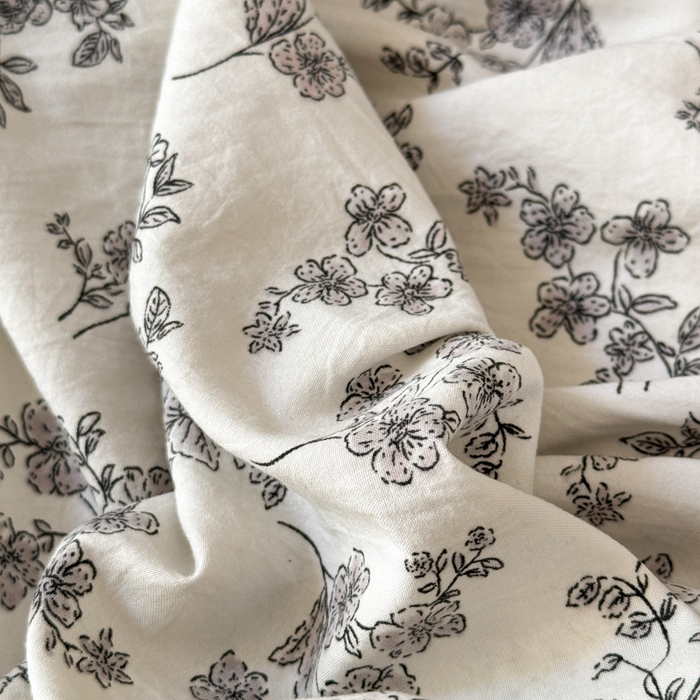 91家纺网 家纺一手货源 找家纺 上尚居 2025新款法式花边赫本风印花云朵棉四件套 澜音花香