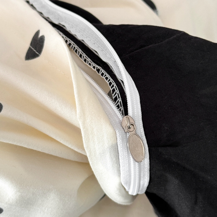 91家纺网 家纺一手货源 找家纺 上尚居 2025新款法式花边赫本风印花云朵棉四件套 心心相印