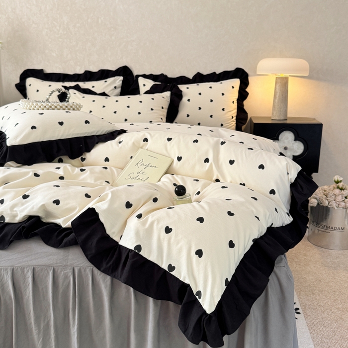 91家纺网 家纺一手货源 找家纺 上尚居 2025新款法式花边赫本风印花云朵棉四件套 心心相印