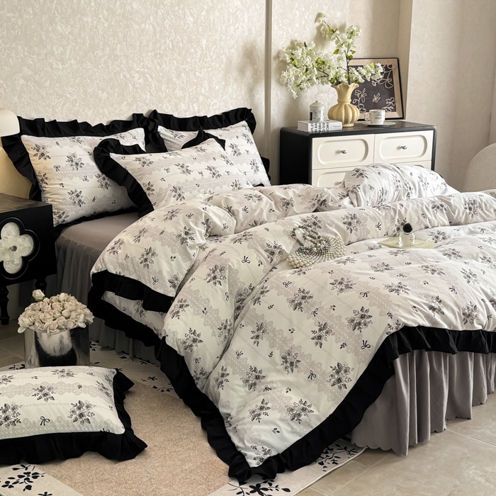 91家纺网 家纺一手货源 找家纺 上尚居 2025新款法式花边赫本风印花云朵棉四件套 晚爱