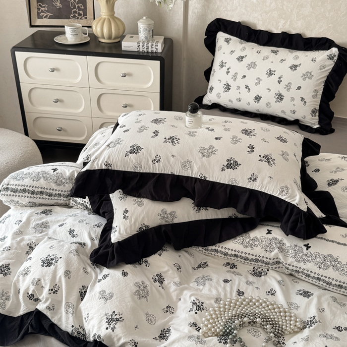 91家纺网 家纺一手货源 找家纺 上尚居 2025新款法式花边赫本风印花云朵棉四件套 花馨