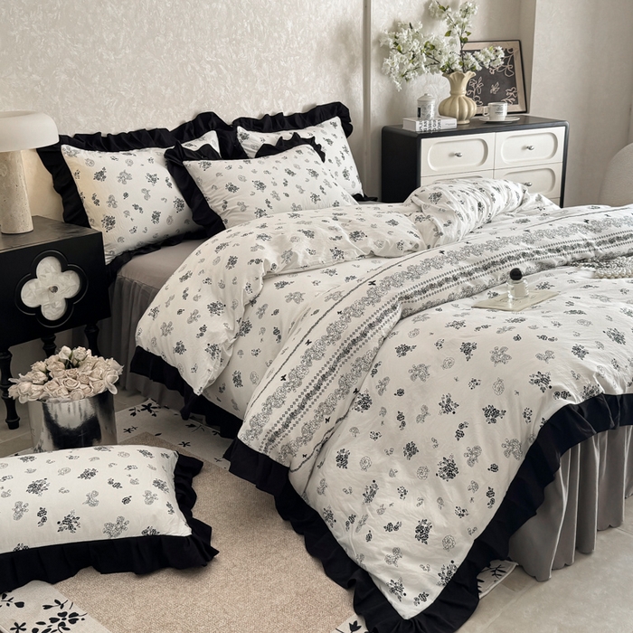 91家纺网 家纺一手货源 找家纺 上尚居 2025新款法式花边赫本风印花云朵棉四件套 花馨