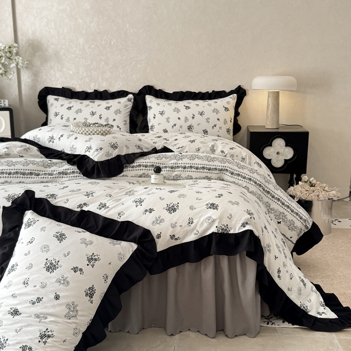 91家纺网 家纺一手货源 找家纺 上尚居 2025新款法式花边赫本风印花云朵棉四件套 花馨