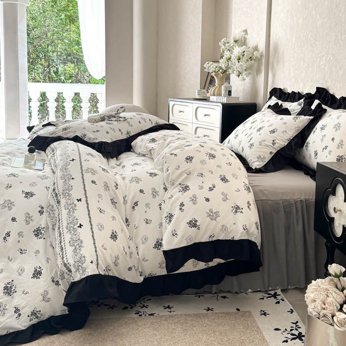 91家纺网 家纺一手货源 找家纺 上尚居 2025新款法式花边赫本风印花云朵棉四件套 花馨