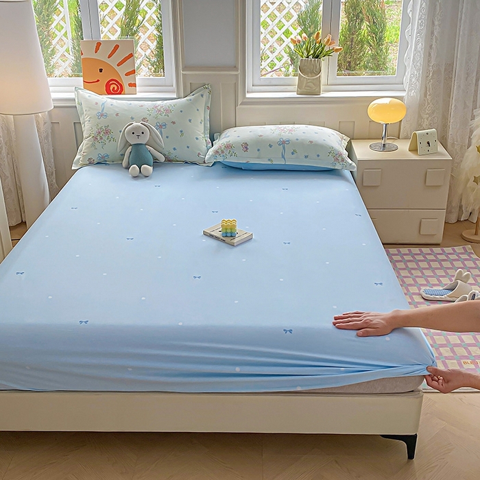 91家纺网 家纺一手货源 找家纺 天之爱 2025新款全棉印花单床笠 幽幽花间兔