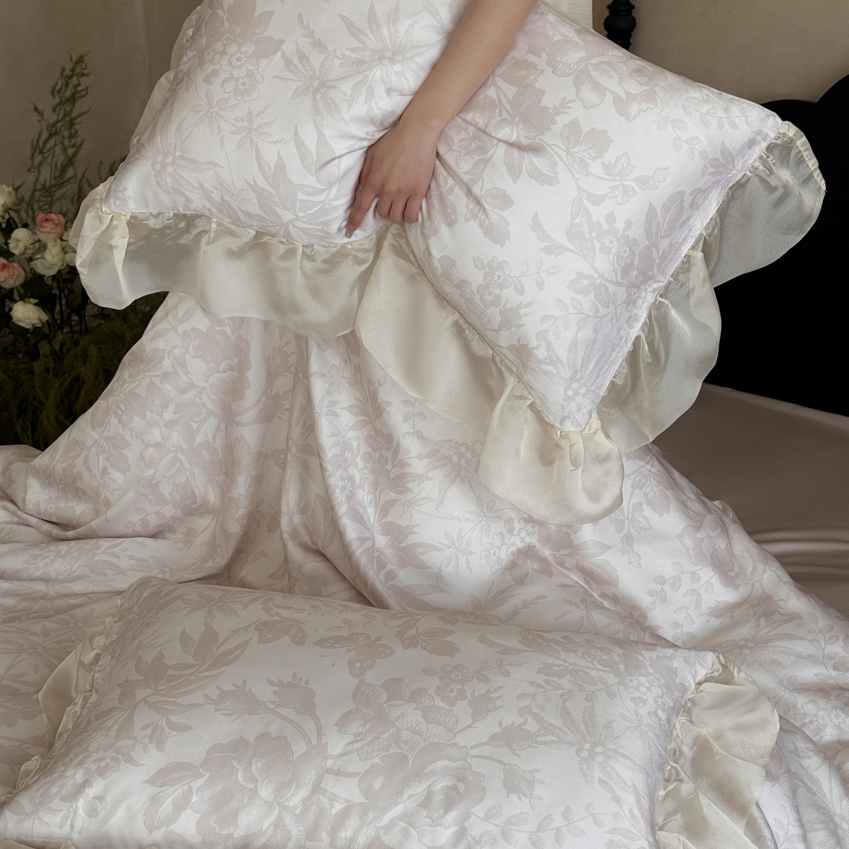 91家纺网 家纺一手货源 找家纺 MIU缪家居 2025新款60S兰精天丝四件套--晨曦 晨曦-柔雾粉