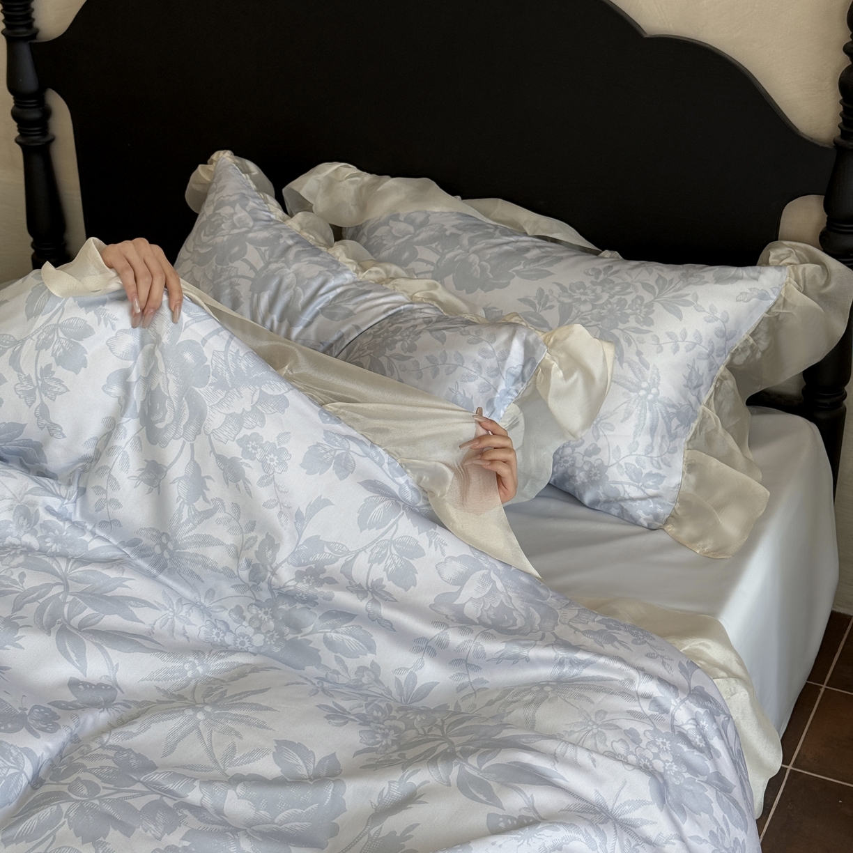 91家纺网 家纺一手货源 找家纺 MIU缪家居 2025新款60S兰精天丝四件套--晨曦 晨曦-微光蓝