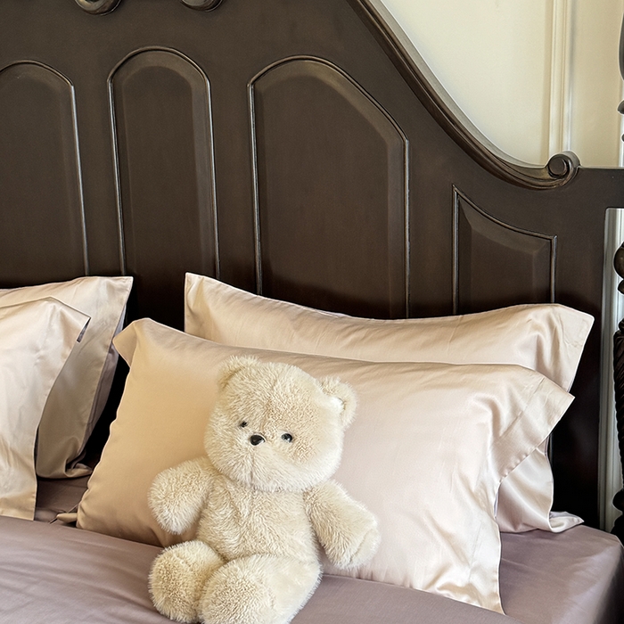 91家纺网 家纺一手货源 找家纺 秀色家纺 2025夏季新款A类60s天丝棉贡缎四件套-Cool Air系列（实拍风) Air天丝绵-桃灰粉+迷雾紫