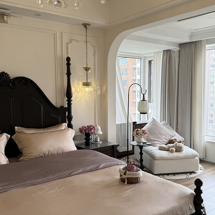 91家纺网 家纺一手货源 找家纺 秀色家纺 2025夏季新款A类60s天丝棉贡缎四件套-Cool Air系列（实拍风) Air天丝绵-桃灰粉+迷雾紫