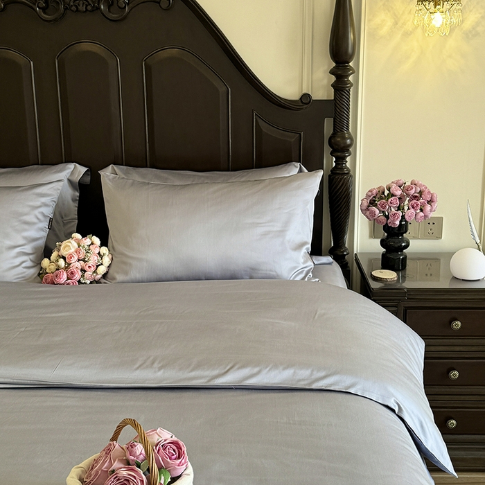 91家纺网 家纺一手货源 找家纺 秀色家纺 2025夏季新款A类60s天丝棉贡缎四件套-Cool Air系列（实拍风) Air天丝绵-星雾蓝