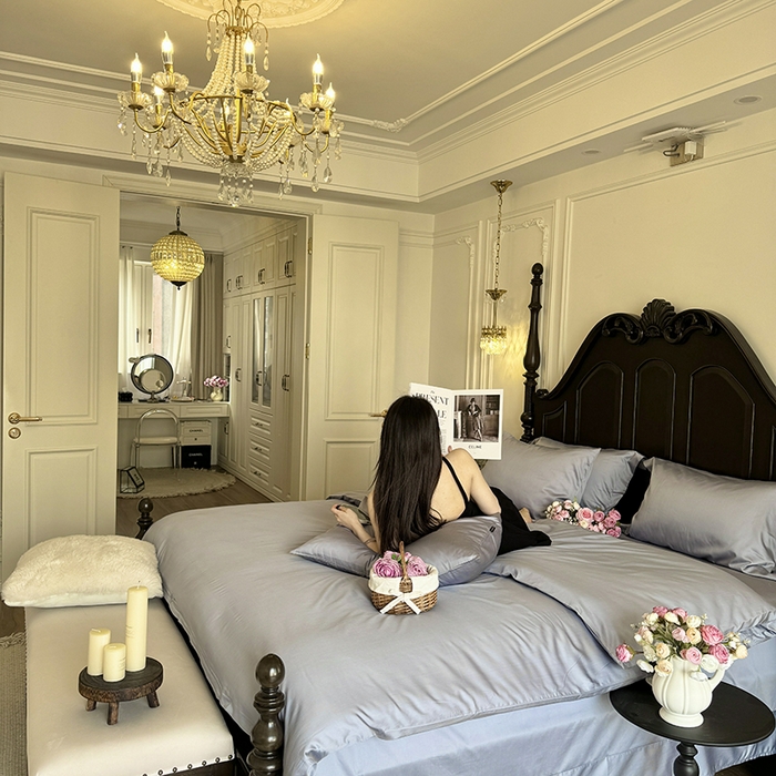 91家纺网 家纺一手货源 找家纺 秀色家纺 2025夏季新款A类60s天丝棉贡缎四件套-Cool Air系列（实拍风) Air天丝绵-星雾蓝