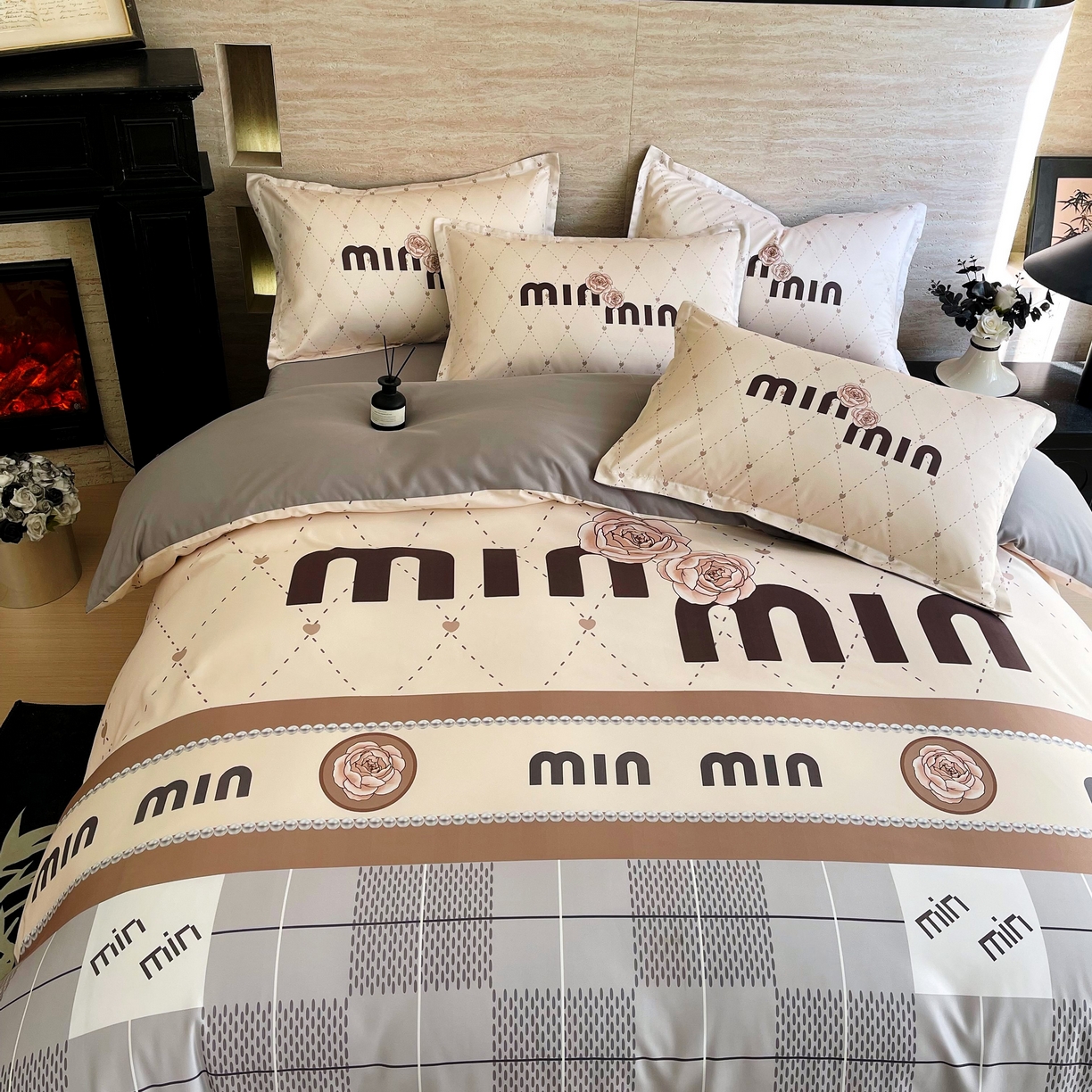 91家纺网 家纺一手货源 找家纺 大麦乐田 2025新款轻奢高端数码印花四件套系列 米罗 浅棕