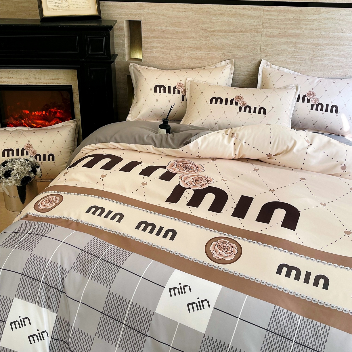 91家纺网 家纺一手货源 找家纺 大麦乐田 2025新款轻奢高端数码印花四件套系列 米罗 浅棕