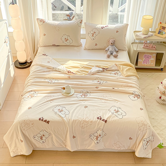 91家纺网 家纺一手货源 找家纺 欧雅搁家纺 2025年新款冷暖双感被大豆纤维填充针织棉夏被空调被夏凉被 比利小熊