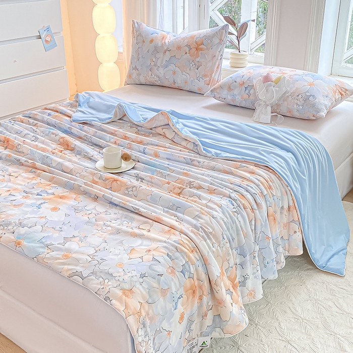 91家纺网 家纺一手货源 找家纺 欧雅搁家纺 2025年新款冷暖双感被大豆纤维填充针织棉夏被空调被夏凉被 沁园花语