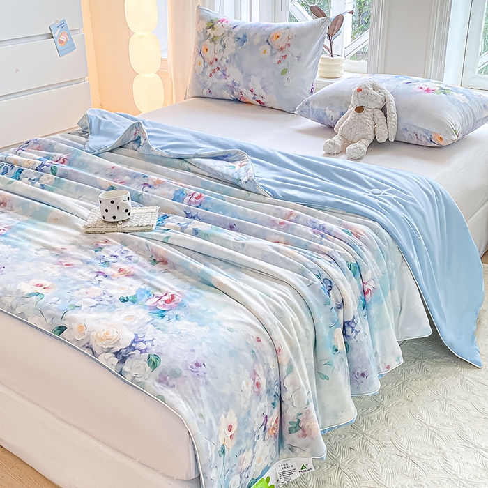 91家纺网 家纺一手货源 找家纺 欧雅搁家纺 2025年新款冷暖双感被大豆纤维填充针织棉夏被空调被夏凉被 浮花半日