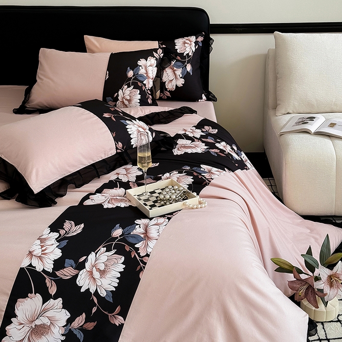 91家纺网 家纺一手货源 找家纺 （总）宅家居 2025新款轻法式复古风拼接印花纯棉长绒棉韩式黑色花边40支全棉四件套-赫琳娜