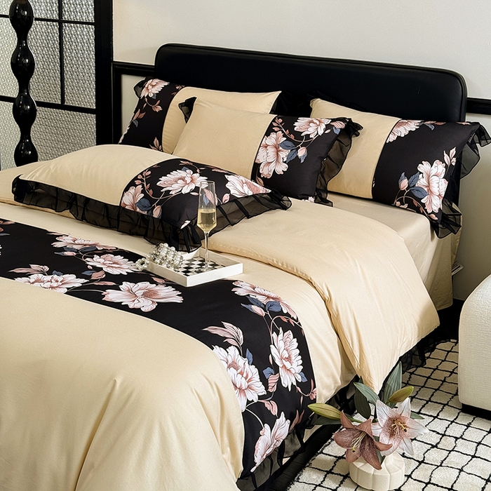 91家纺网 家纺一手货源 找家纺 宅家居 2025新款轻法式复古风拼接印花纯棉长绒棉韩式黑色花边40支全棉四件套-赫琳娜 赫琳娜-香槟金