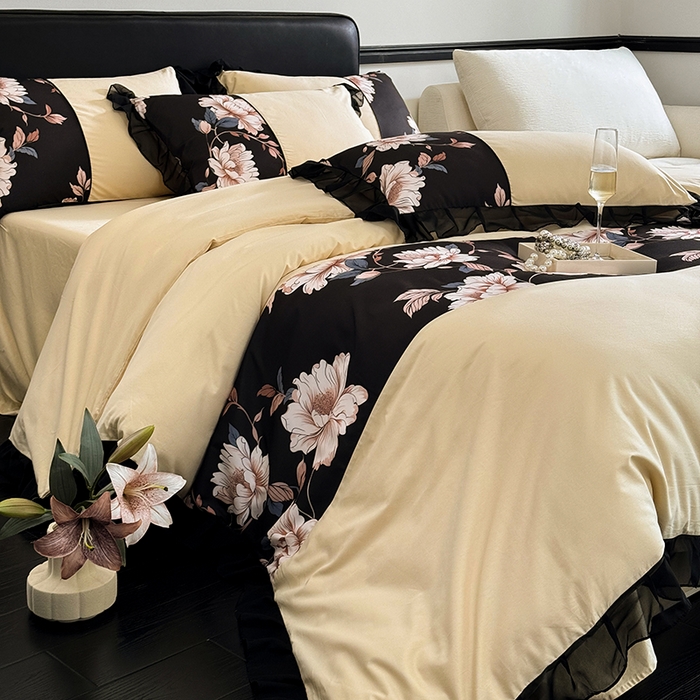 91家纺网 家纺一手货源 找家纺 宅家居 2025新款轻法式复古风拼接印花纯棉长绒棉韩式黑色花边40支全棉四件套-赫琳娜 赫琳娜-香槟金