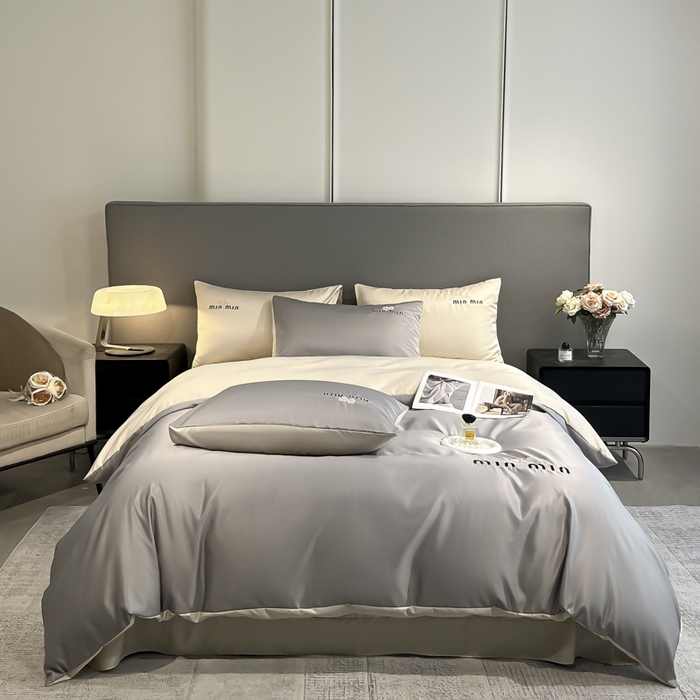 91家纺网 家纺一手货源 找家纺 大麦乐田 2025春夏新款珍珠棉达芙刺绣四件套 达芙  绅士灰+奶茶