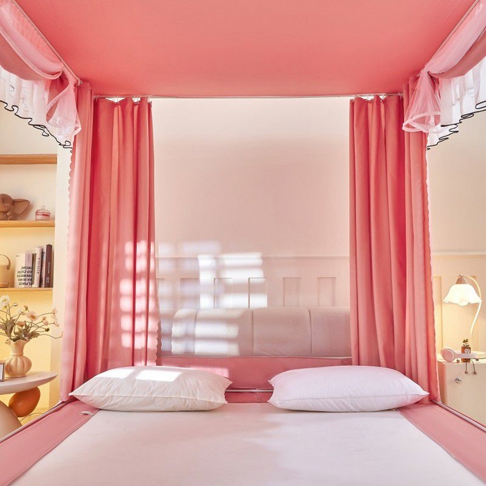 91家纺网 家纺一手货源 找家纺 锦逸家居 2025新款遮光防摔床帘式坐床蚊帐-仲夏之夜 粉色