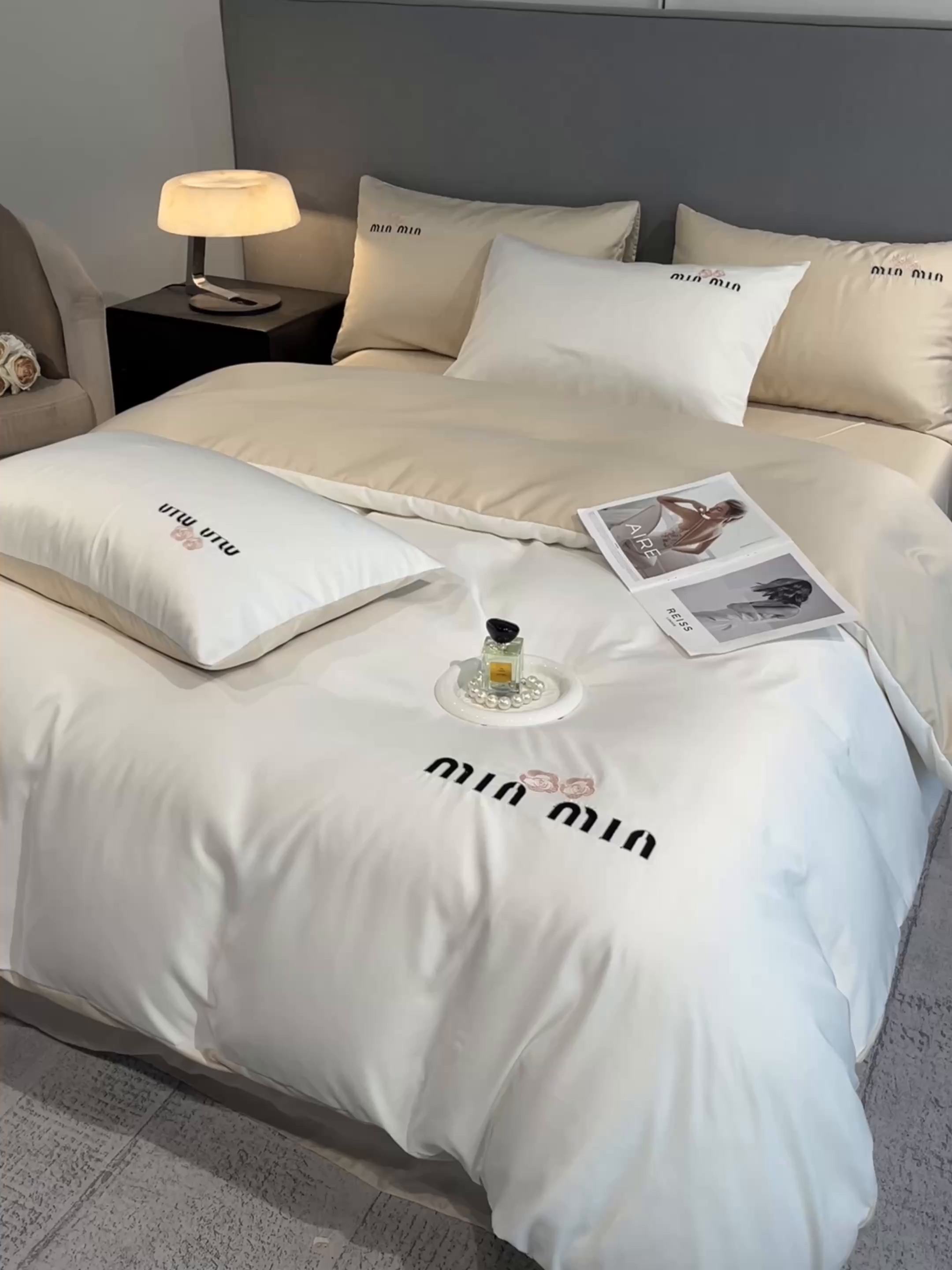 91家纺网 家纺一手货源 找家纺 大麦乐田 2025春夏新款珍珠棉达芙刺绣四件套 达芙  奶昔白+奶茶