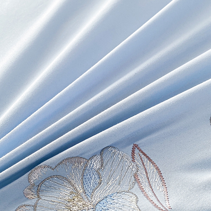 91家纺网 家纺一手货源 找家纺 大麦乐田 2025新款磨毛刺绣吊边四件套系列--盛世牡丹 盛世牡丹 浅兰