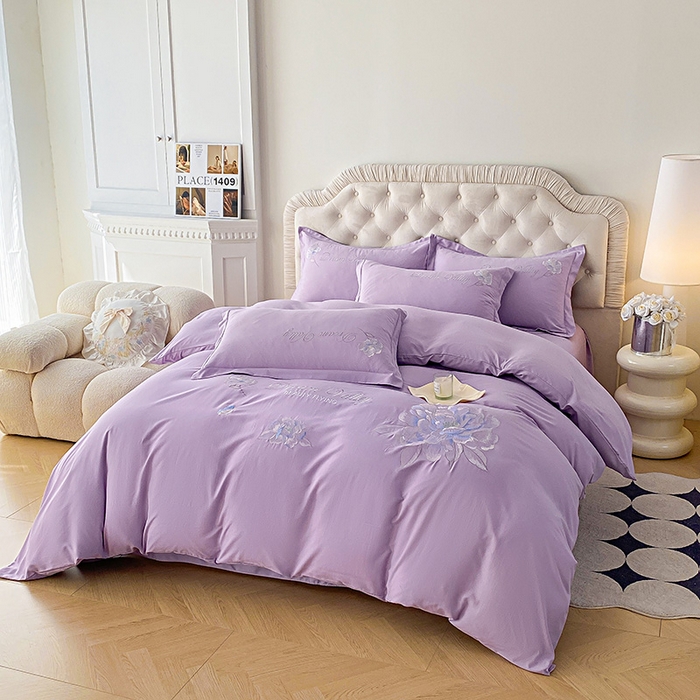 91家纺网 家纺一手货源 找家纺 大麦乐田 2025新款磨毛刺绣吊边四件套系列--盛世牡丹 盛世牡丹 浅紫