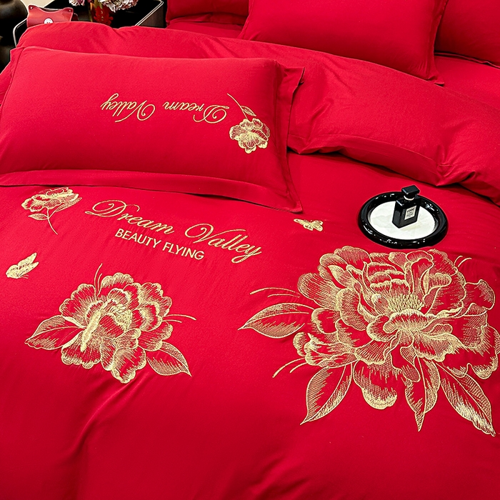 91家纺网 家纺一手货源 找家纺 大麦乐田 2025新款磨毛刺绣吊边四件套系列--盛世牡丹 盛世牡丹 大红