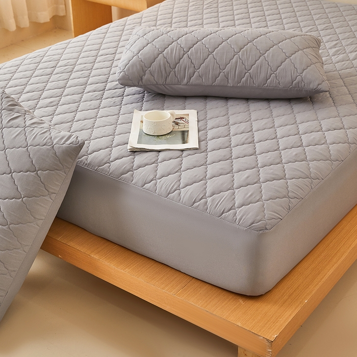 91家纺网 家纺一手货源 找家纺 衿成家纺 2025新款跨境电商热款菱形格夹棉防水床笠支持大佬价跑量多尺寸可做-单枕套 L-浅灰