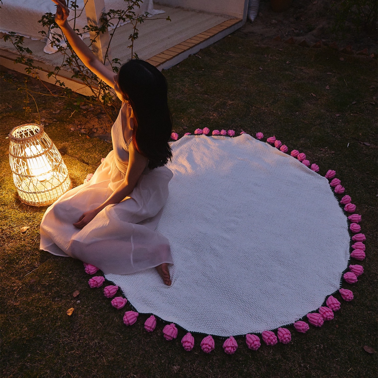 91家纺网 家纺一手货源 找家纺 （总）暖绵绵家纺 2025春夏新款玫瑰花束毯多功能盖毯花束毯子 玫瑰花毯子毛毯毯子-桑薇