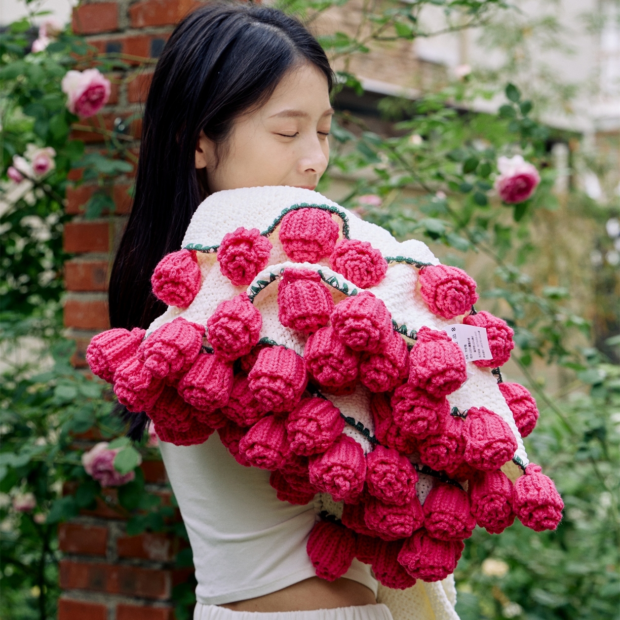 91家纺网 家纺一手货源 找家纺 暖绵绵家纺 2025春夏新款玫瑰花束毯多功能盖毯花束毯子 玫瑰花毯子毛毯毯子-桑薇 桑薇-豆沙