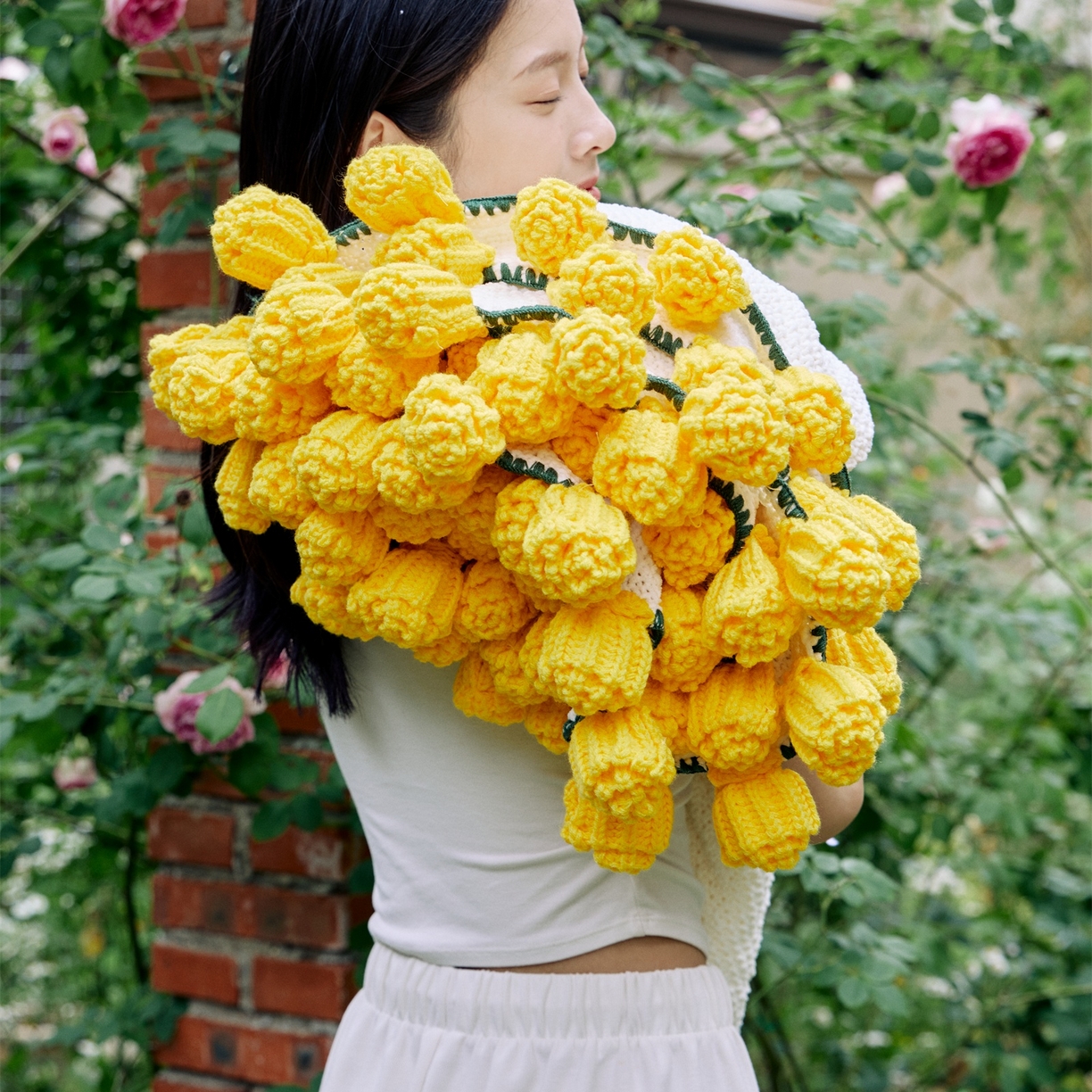 91家纺网 家纺一手货源 找家纺 暖绵绵家纺 2025春夏新款玫瑰花束毯多功能盖毯花束毯子 玫瑰花毯子毛毯毯子-桑薇 桑薇-黄色