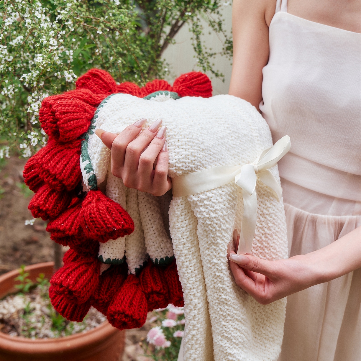 91家纺网 家纺一手货源 找家纺 暖绵绵家纺 2025春夏新款玫瑰花束毯多功能盖毯花束毯子 玫瑰花毯子毛毯毯子-桑薇 桑薇-红色