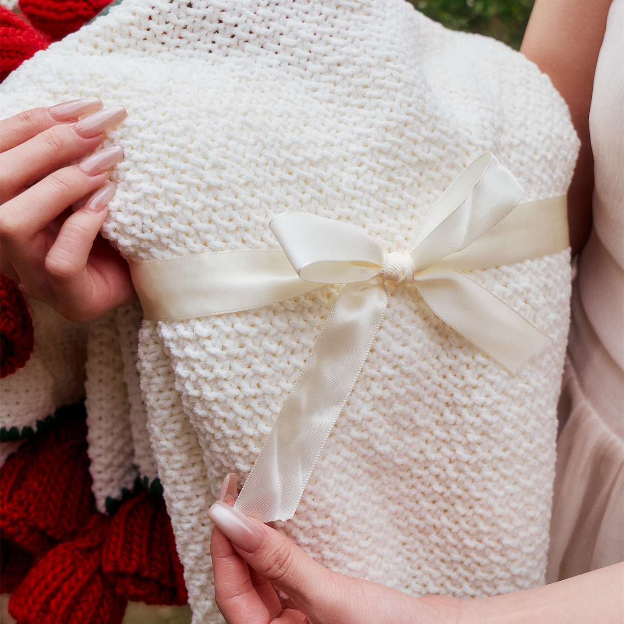 91家纺网 家纺一手货源 找家纺 暖绵绵家纺 2025春夏新款玫瑰花束毯多功能盖毯花束毯子 玫瑰花毯子毛毯毯子-桑薇 桑薇-红色