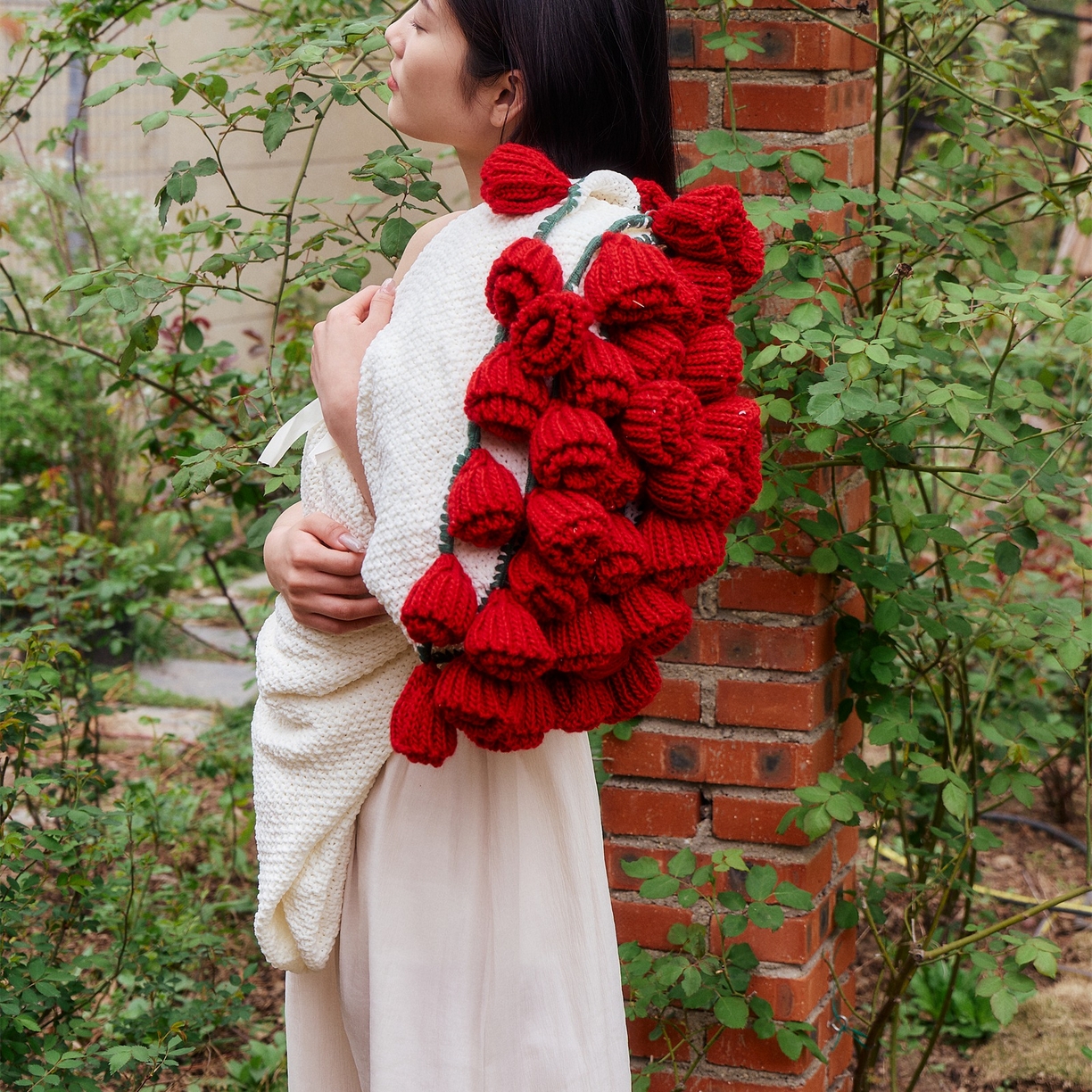 91家纺网 家纺一手货源 找家纺 暖绵绵家纺 2025春夏新款玫瑰花束毯多功能盖毯花束毯子 玫瑰花毯子毛毯毯子-桑薇 桑薇-红色