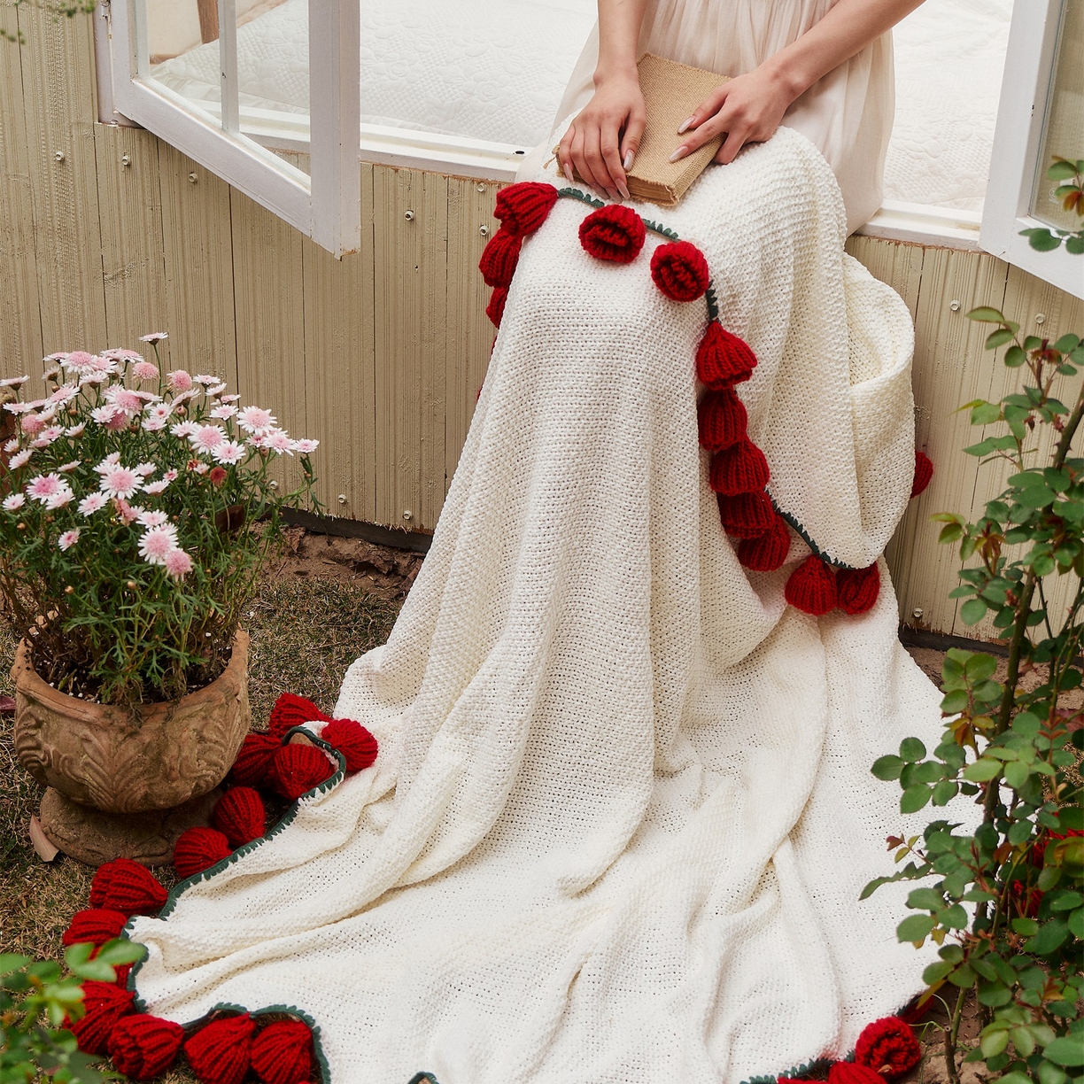 91家纺网 家纺一手货源 找家纺 暖绵绵家纺 2025春夏新款玫瑰花束毯多功能盖毯花束毯子 玫瑰花毯子毛毯毯子-桑薇 桑薇-红色