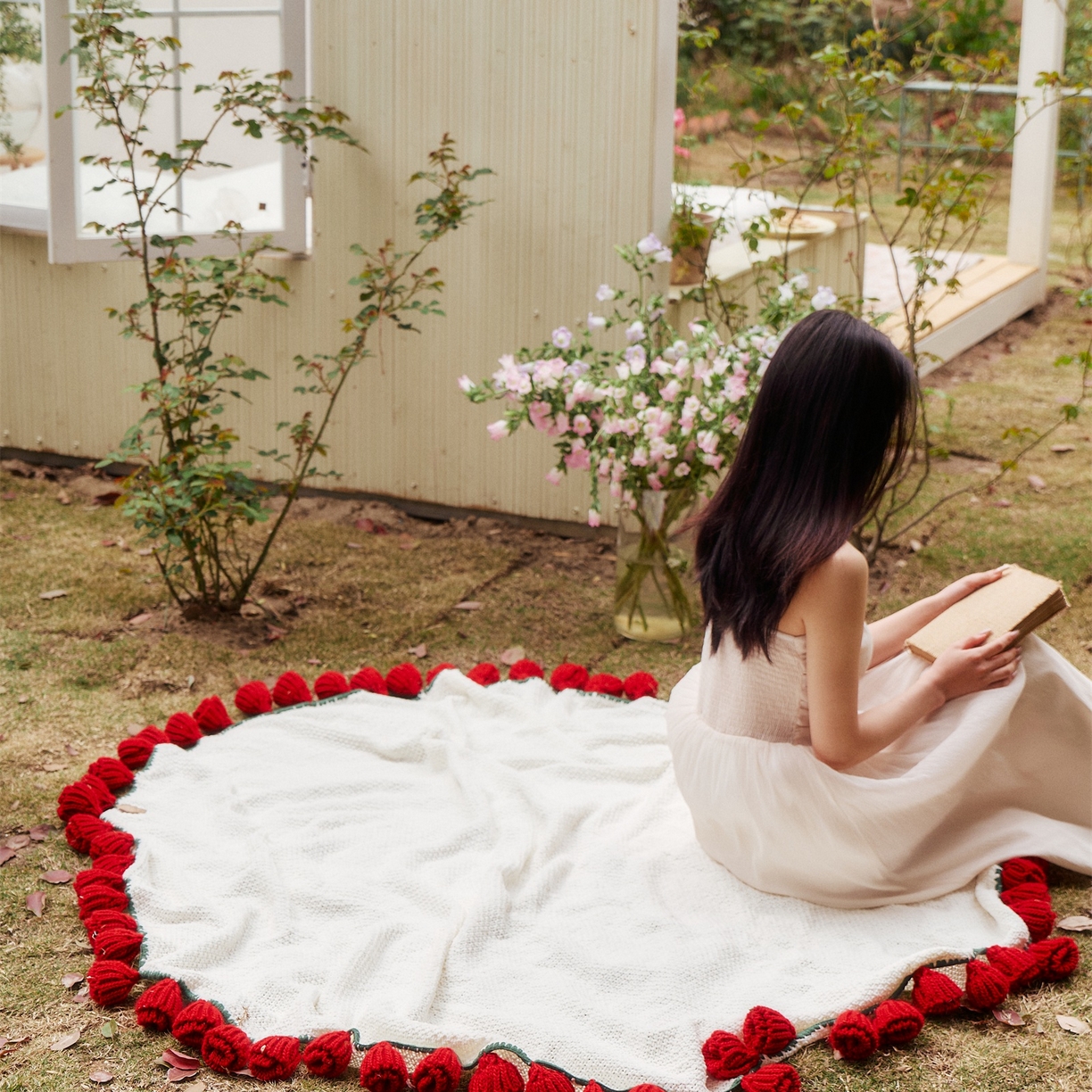 91家纺网 家纺一手货源 找家纺 暖绵绵家纺 2025春夏新款玫瑰花束毯多功能盖毯花束毯子 玫瑰花毯子毛毯毯子-桑薇 桑薇-红色