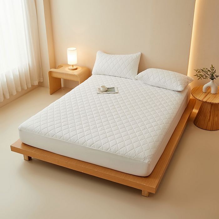 91家纺网 家纺一手货源 找家纺 衿成家纺 2025新款跨境电商热款菱形格夹棉防水床笠支持大佬价跑量多尺寸可做-单床笠 L-白色