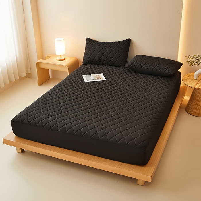 91家纺网 家纺一手货源 找家纺 衿成家纺 2025新款跨境电商热款菱形格夹棉防水床笠支持大佬价跑量多尺寸可做-单床笠 L-黑色